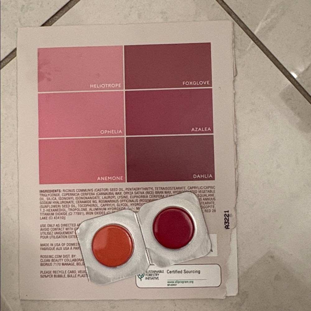 Makeup sample set - Picture 8 of 12